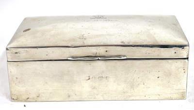 Lot 18 - An Edwardian silver cigarette box of...