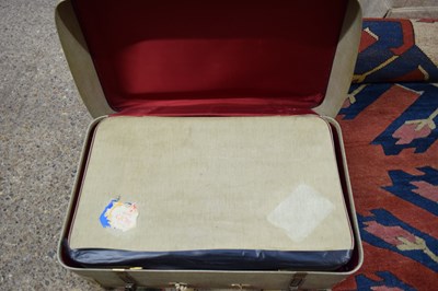 Lot 339 - GRADUATED SET OF SUITCASES