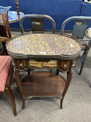 Lot 538 - Frenchl kidney shaped bedside or occasional...