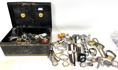 Lot 336 - A mixed lot of various wrist watches, makers...