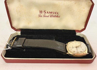 Lot 258 - A 9ct gold Everite gents wrist watch, the...