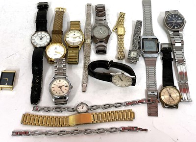 Lot 329 - Mixed lot of various wrist watches, makers to...