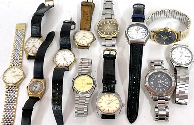 Lot 331 - Mixed lot of twelve various wrist watches...
