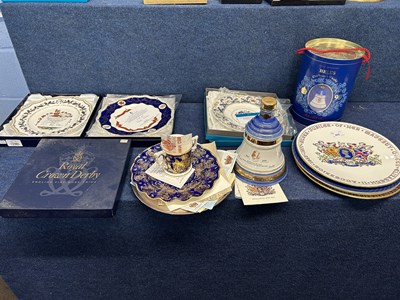 Lot 360 - Quantity of commemorative plates, various...