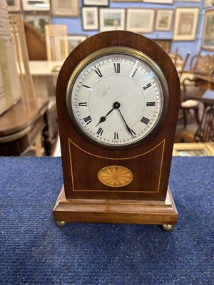 Lot 432 - Further early 20th Century mantel clock with...