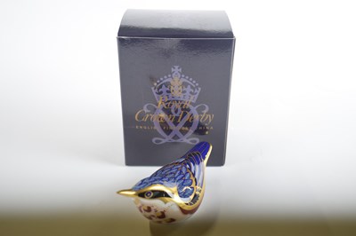 Lot 260 - Royal Crown Derby paperweight model of a bird...