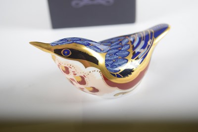 Lot 260 - Royal Crown Derby paperweight model of a bird...