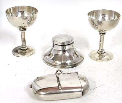 Lot 203 - Mixed lot to include Victorian silver plated...