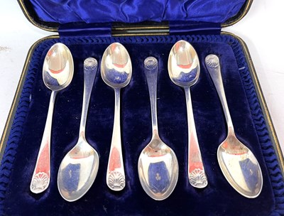 Lot 231 - A cased set of six George V silver teaspoons,...