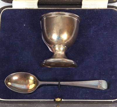 Lot 236 - Cased George V christening egg cup and spoon...