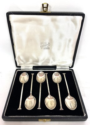 Lot 238 - Cased set of six silver seal top teaspoons,...