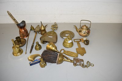 Lot 4 - Mixed Lot: Various brass wares, fire tools,...