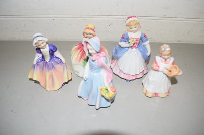 Lot 14 - Collection of five various small Royal Doulton...