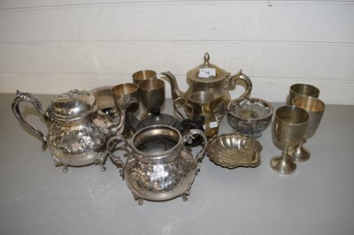 Lot 19 - Mixed Lot: Various silver plated wares