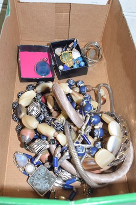 Lot 110 - Box of various assorted costume jewellery