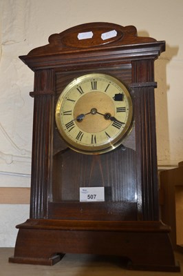 Lot 507 - 20th Century mahogany mantel clock