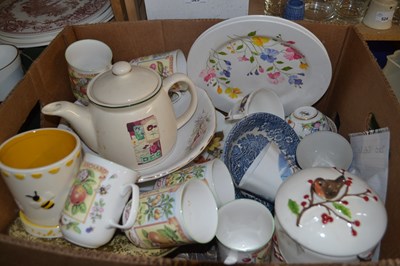 Lot 525 - Mixed lot of assorted ceramics and tea wares