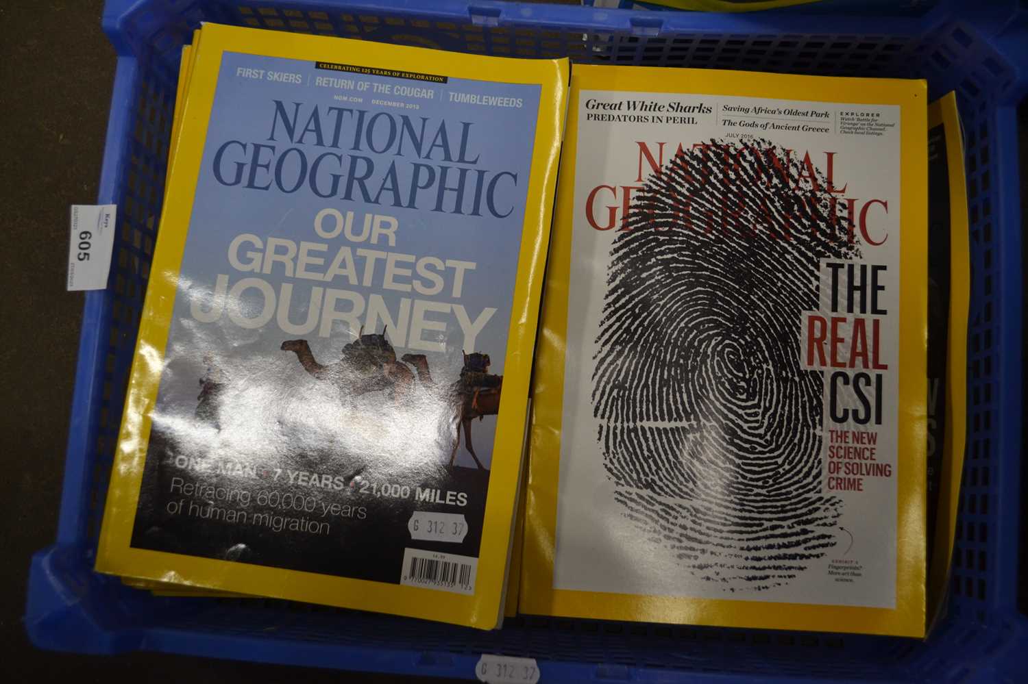 Lot 605 - Quantity of National Geographic magazines