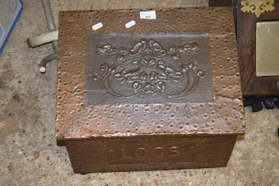 Lot 360 - Copper mounted log box