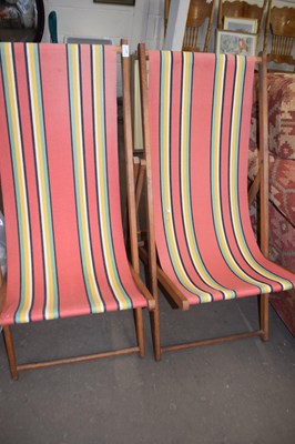 Lot 847 - Pair of deckchairs