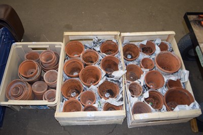 Lot 762 - Two boxes of assorted terracotta plant pots