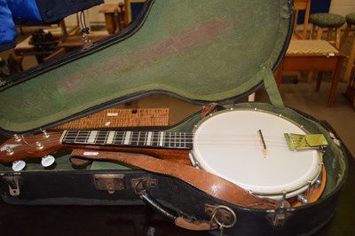 Lot 814 - Cased banjo