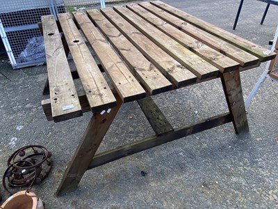 Lot 400 - Wooden picnic bench