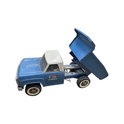 Lot 188 - A tin plate Tonka hydraulic dump truck.