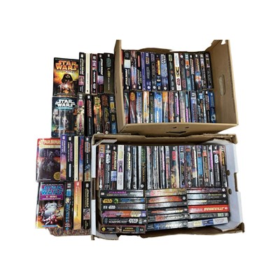 Lot 105 - A very large quantity of Star Wars paperback...