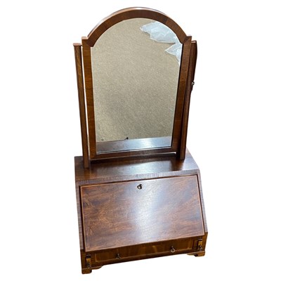 Lot 584 - An unusual mahogany combination dressing table...