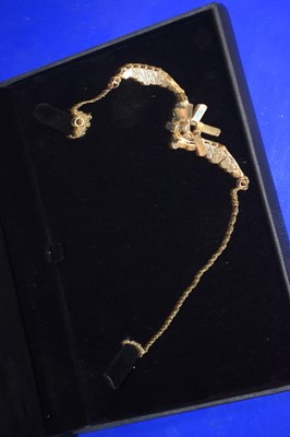 Lot 91 - A cased H Samuel necklace