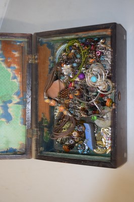 Lot 98 - Box of assorted costume jewellery