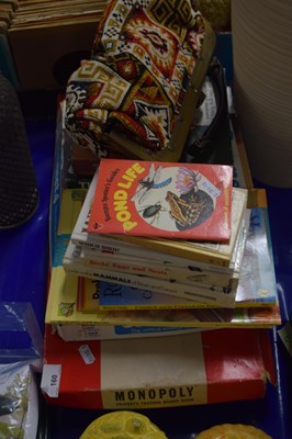 Lot 160 - Mixed Lot: Various boxed vintage games, carpet...