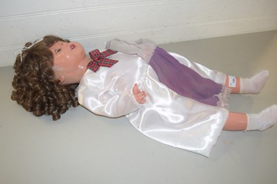 Lot 168 - Vintage composition articulated doll