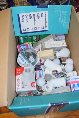 Lot 193 - Box of various assorted light bulbs