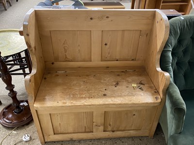 Lot 276 - Small pine settle with storage base, 90cm wide