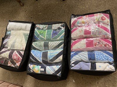 Lot 282 - Three cases of decorative cushions