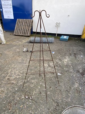 Lot 397 - Iron circular plant support