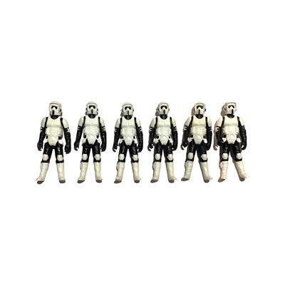 Lot 132 - A collection of 6 1983 Star Wars figures by...