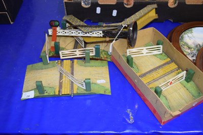 Lot 29 - MODEL RAILWAY INTEREST - THREE METAL LEVEL...