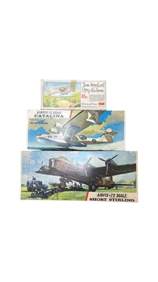 Lot 225 - A collection of boxed airplane construction...