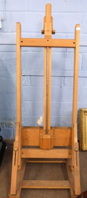 Lot 608 - Large 20th Century artists easel with...