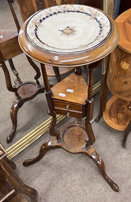 Lot 543 - Small Georgian wash stand with circular top, a...