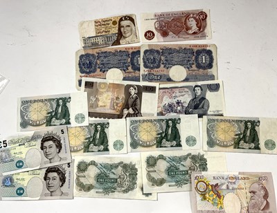 Lot 68 - qty of English bank notes to include 3x £10s,...