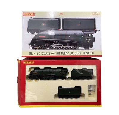 Lot 58 - A boxed special edition Hornby 00 gauge R3103...