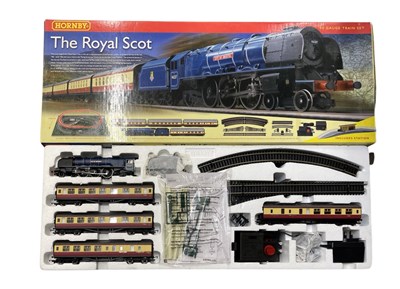 Lot 140 - A boxed Hornby 00 gauge electric train set,...