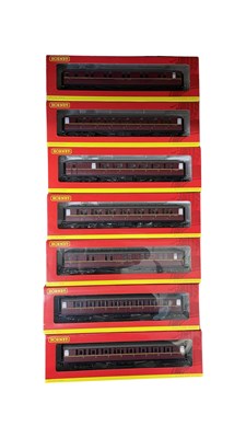 Lot 73 - A collection of boxed Hornby 00 gauge...