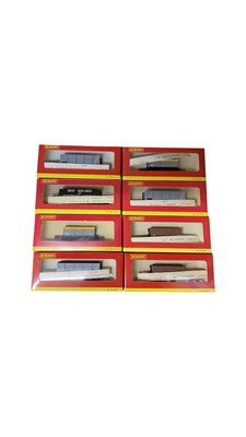 Lot 94 - A collection of boxed Hornby 00 gauge mineral...