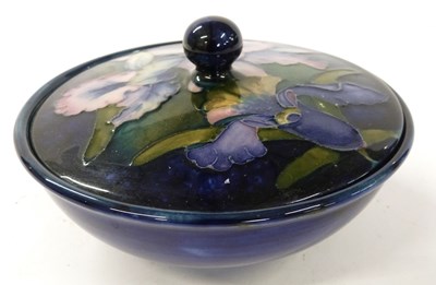 Lot 309 - Mid 20th Century Moorcroft box and cover...