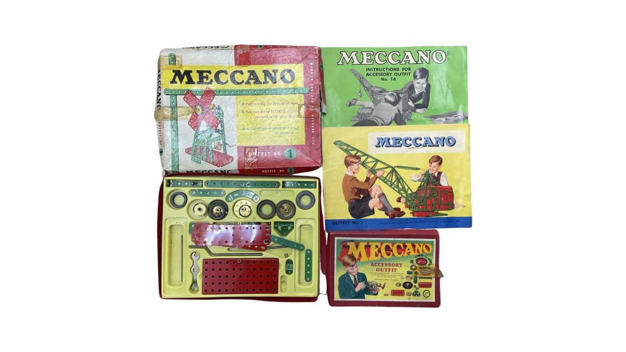 Lot 218 - A pair of boxed vintage Meccano sets, to...